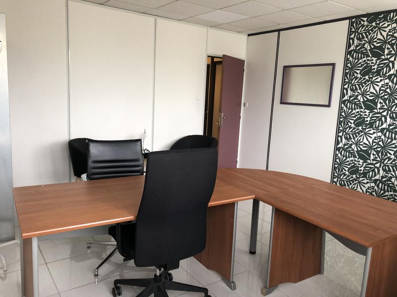 Bureau - 27 m² - 1 pièce
