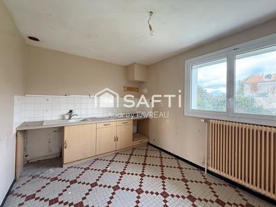 Maison - 92 m² - 4 pièces