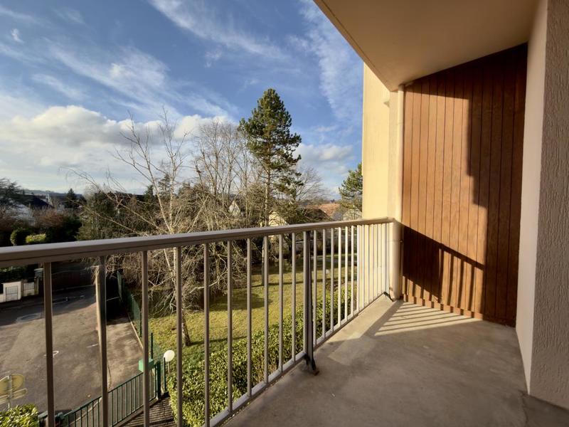 Appartement ancien - 92 m² - 4 pièces