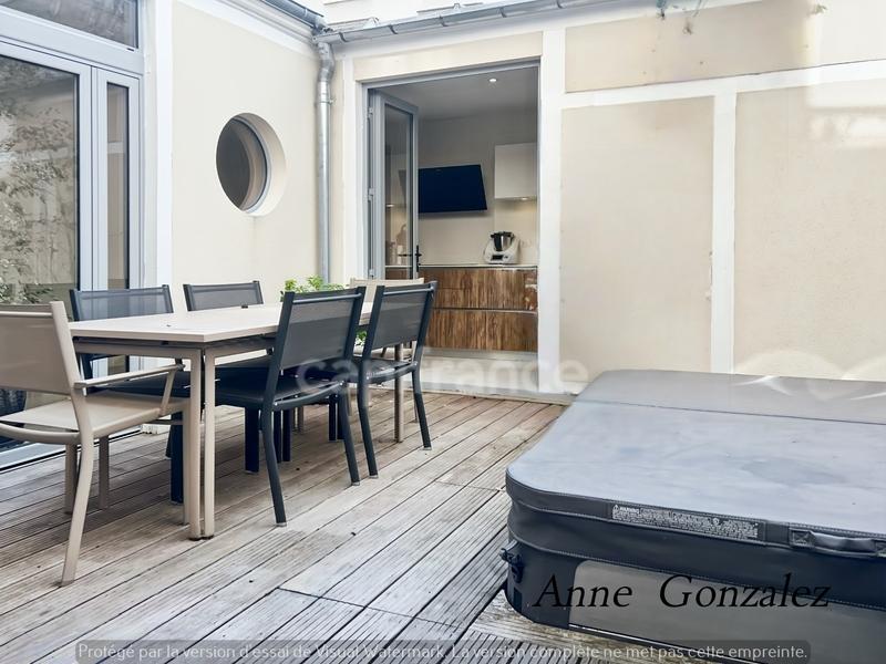 Maison bourgeoise - 237 m² - 9 pièces