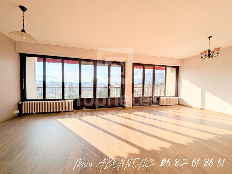 Appartement - 94 m² - 3 pièces