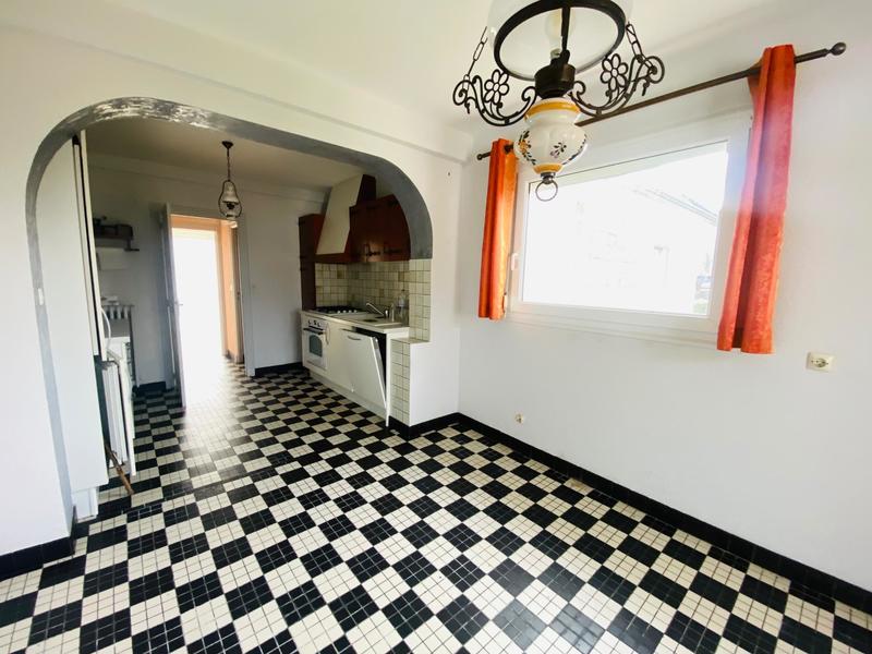 Maison - 140 m² - 6 pièces