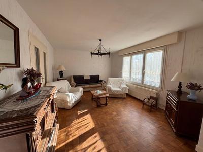 Appartement - 81 m² - 3 pièces