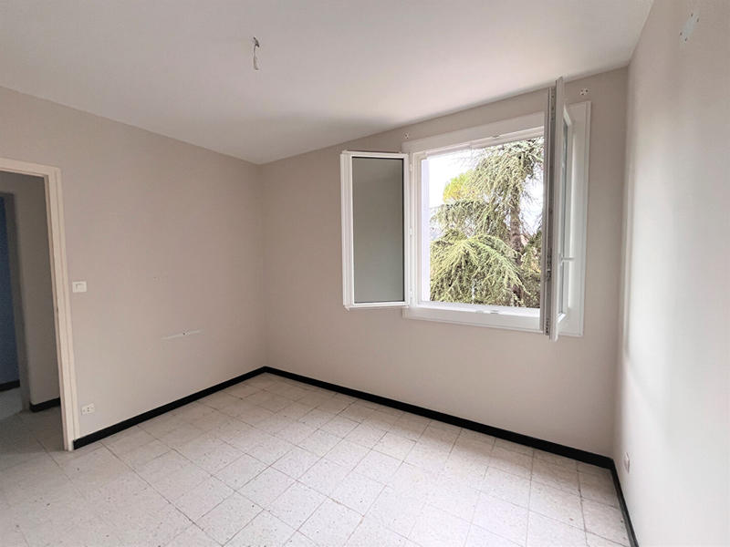 Appartement - 76 m² - 4 pièces