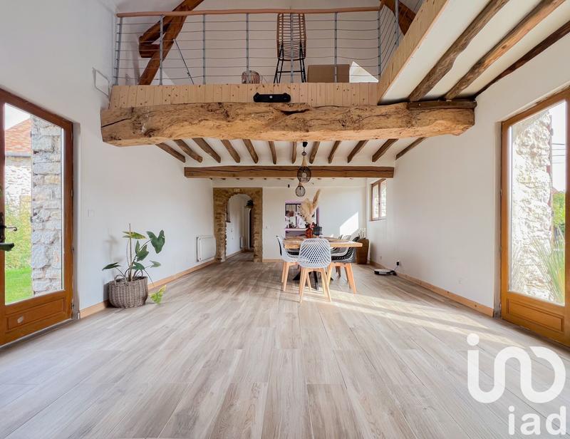 Maison - 180 m² - 6 pièces