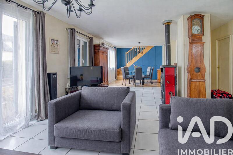 Maison - 157 m² - 8 pièces