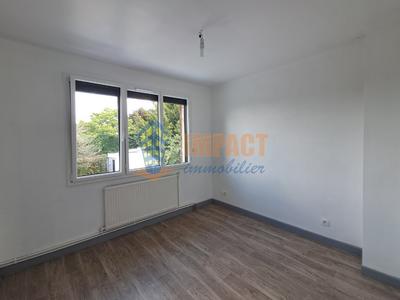 Maison - 87 m² - 4 pièces