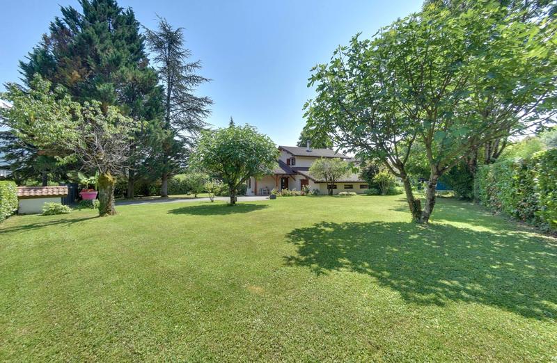 Maison - 161 m² - 6 pièces