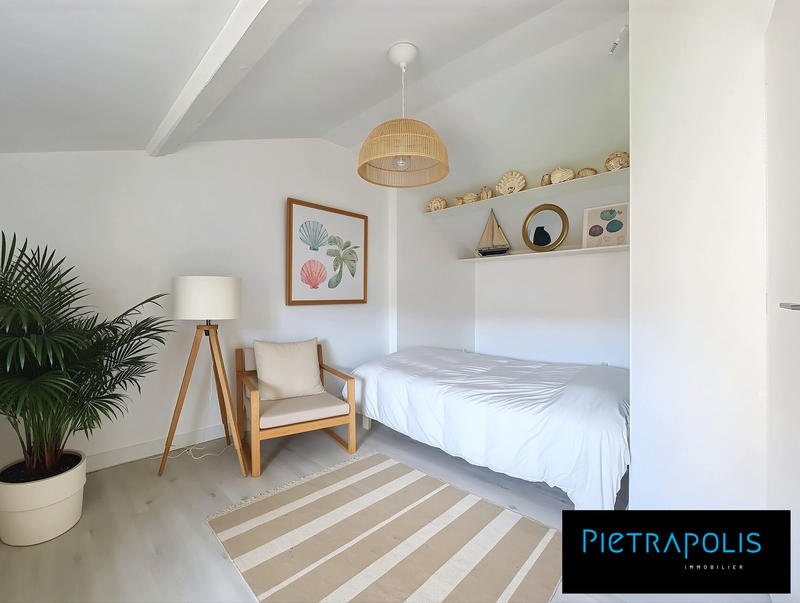 Appartement - 107 m² - 6 pièces