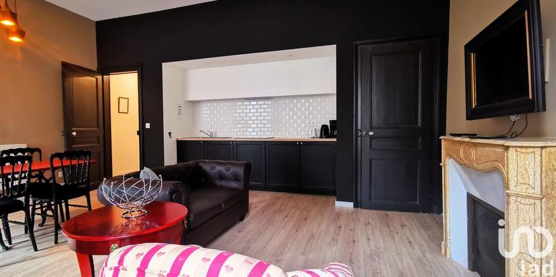 Local commercial - 1 800 m²