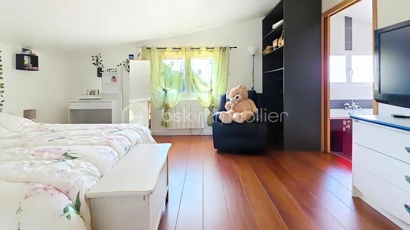 Villa - 205 m² - 7 pièces