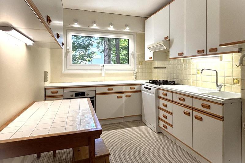 Appartement - 93 m² - 4 pièces