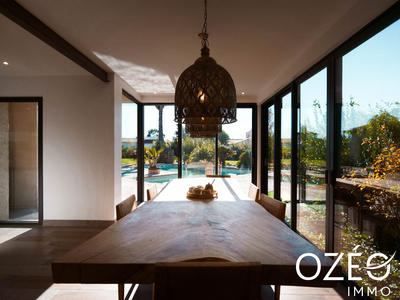 Villa - 205 m² - 4 pièces