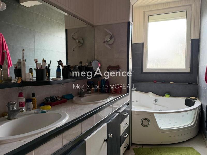 Maison - 165 m² - 6 pièces