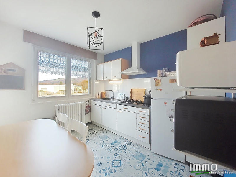 Maison - 95 m² - 5 pièces