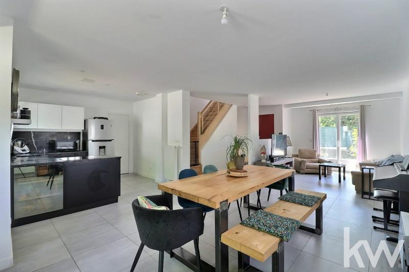 Maison - 131 m² - 6 pièces