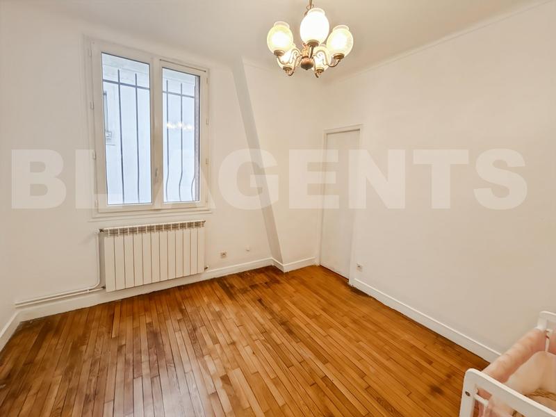 Maison de ville - 263 m² - 9 pièces