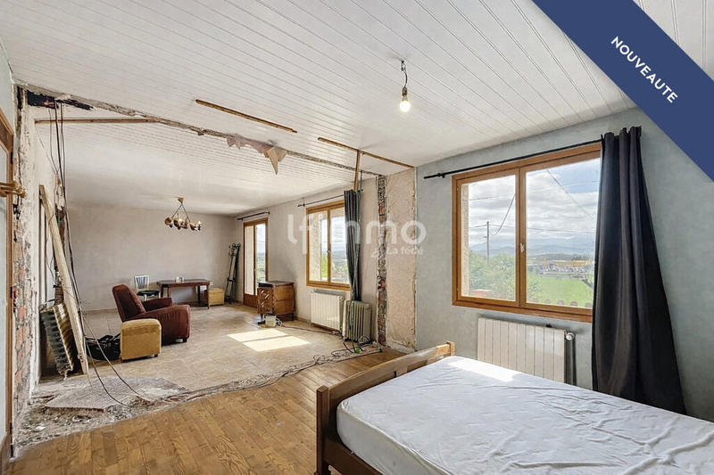 Maison - 201 m² - 5 pièces