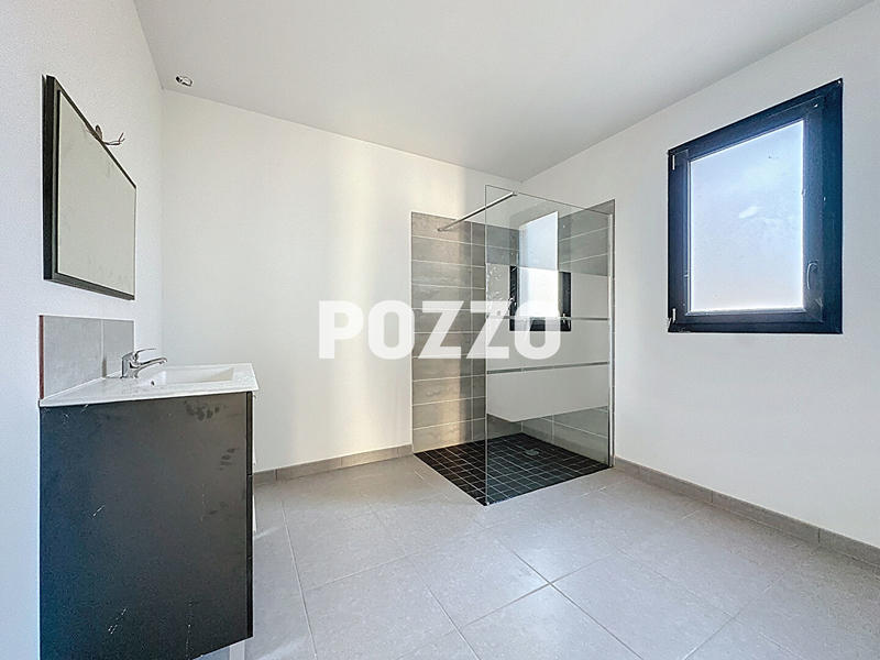 Maison - 136 m² - 6 pièces