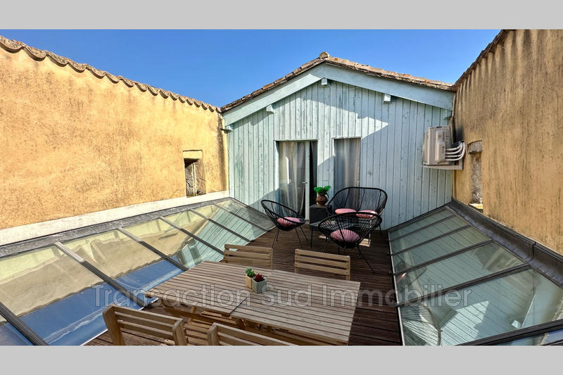 Maison - 280 m² - 11 pièces