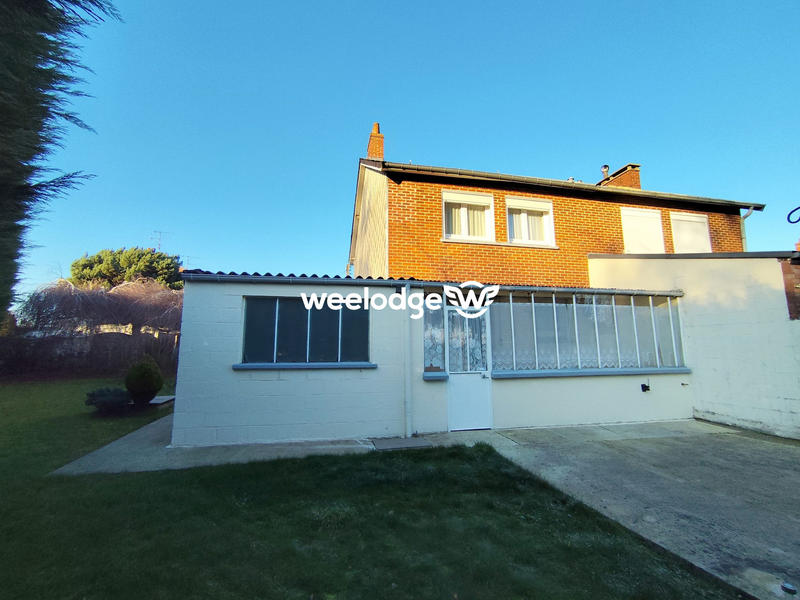 Maison - 94 m² - 5 pièces