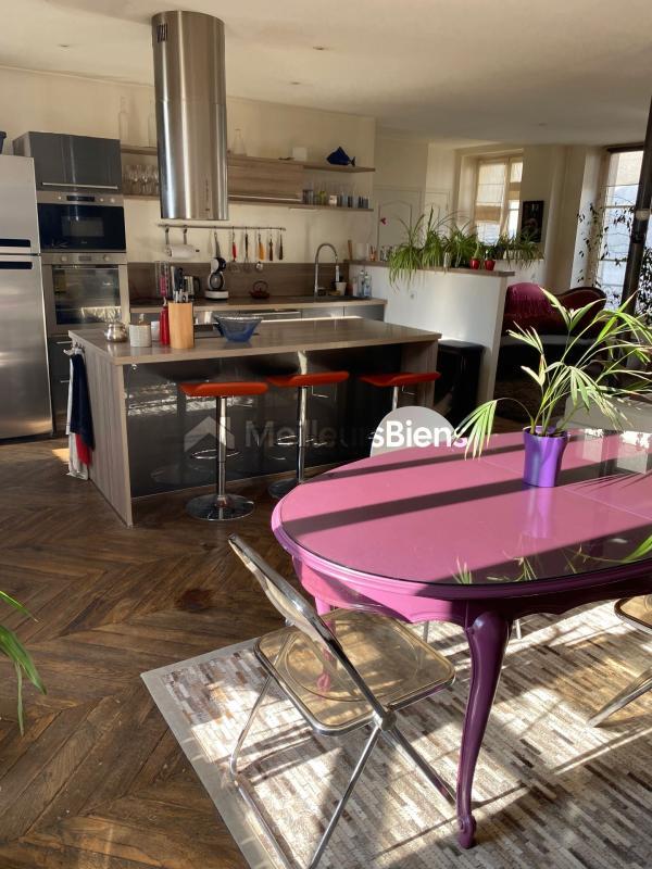 Appartement ancien - 103 m² - 3 pièces