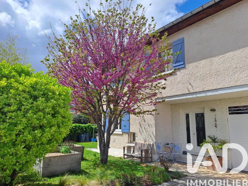 Maison - 102 m² - 5 pièces