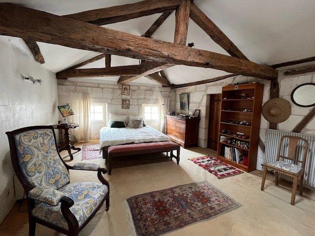 Maison de ville - 220 m² - 7 pièces