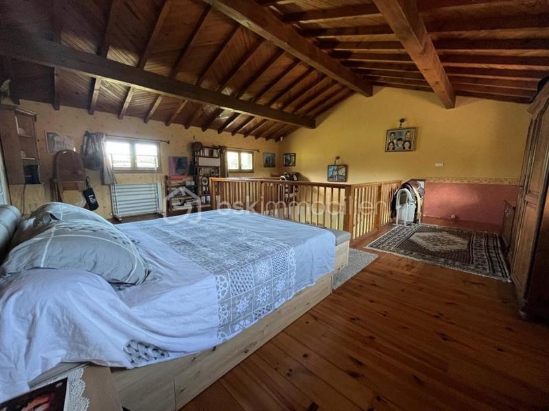 Maison traditionnelle - 156 m² - 6 pièces