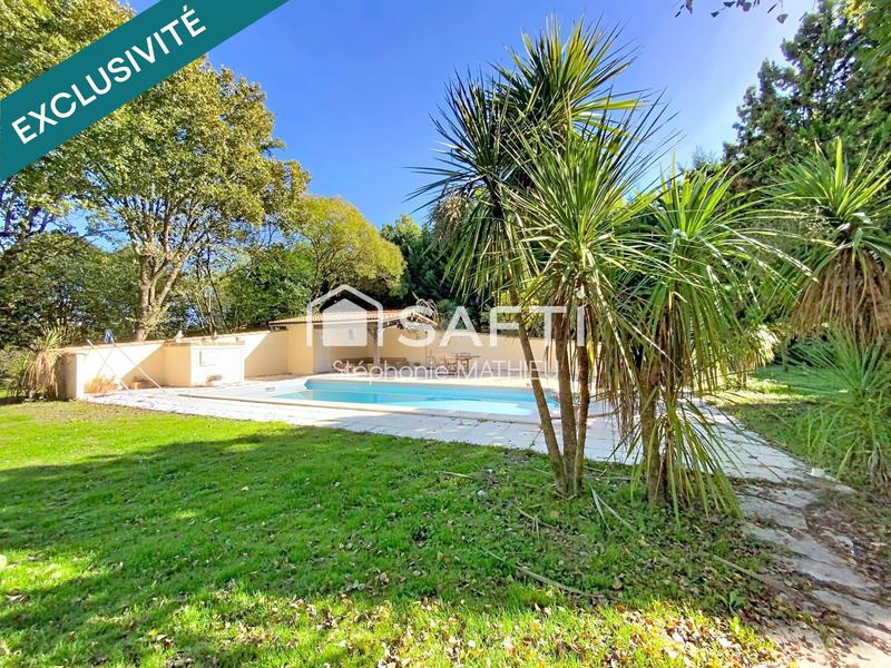 Maison - 245 m² - 8 pièces