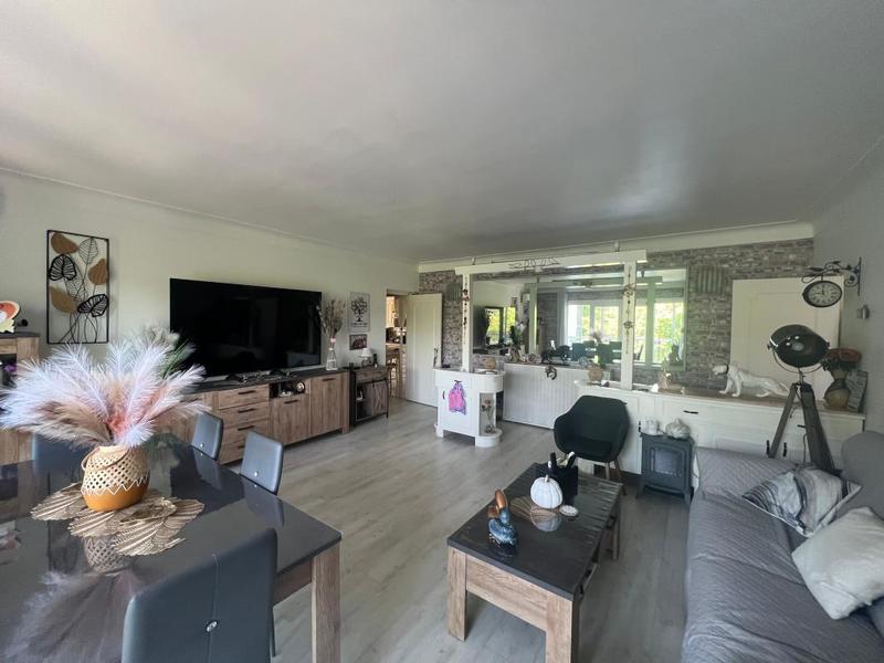 Villa - 183 m² - 6 pièces