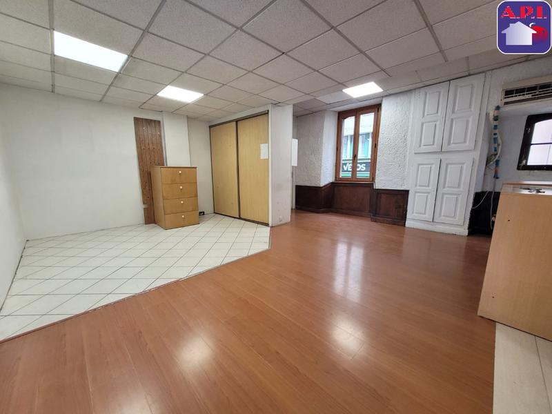 Local d'activités - 61 m² - 2 pièces