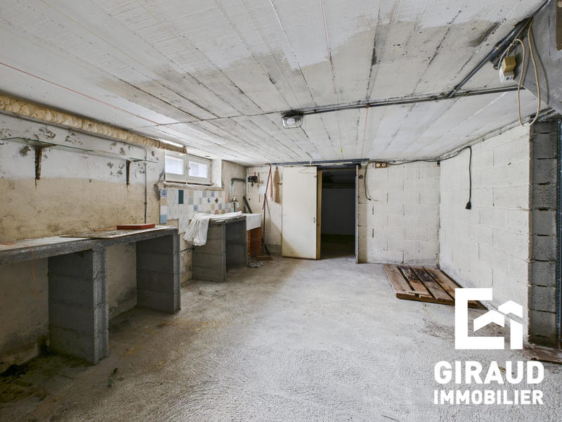 Maison traditionnelle - 120 m² - 6 pièces