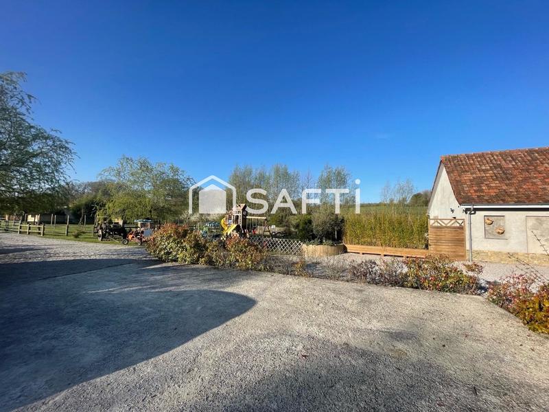 Maison - 293 m² - 9 pièces