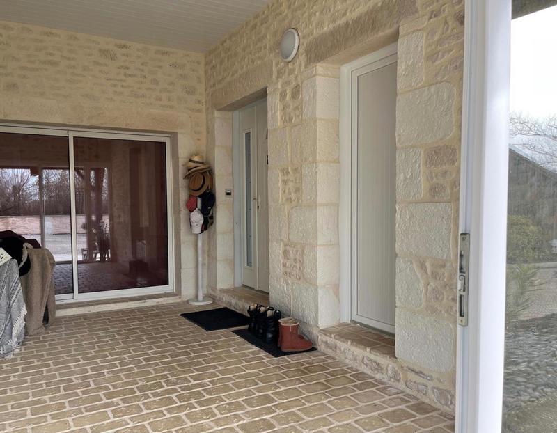 Villa - 226 m² - 9 pièces
