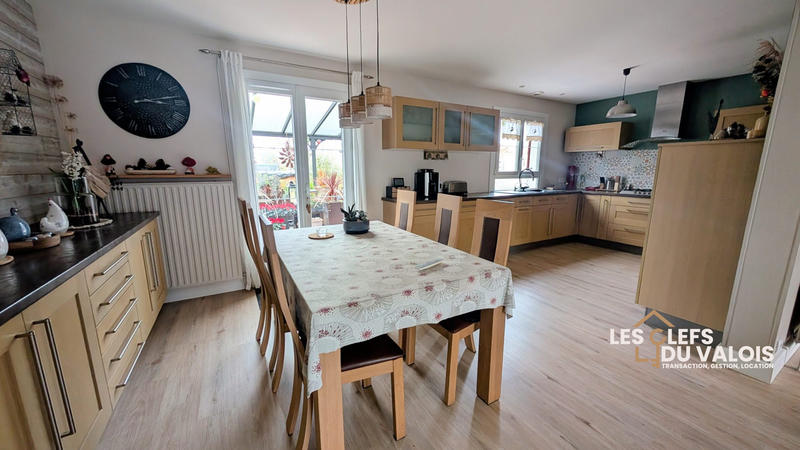 Maison - 98 m² - 4 pièces