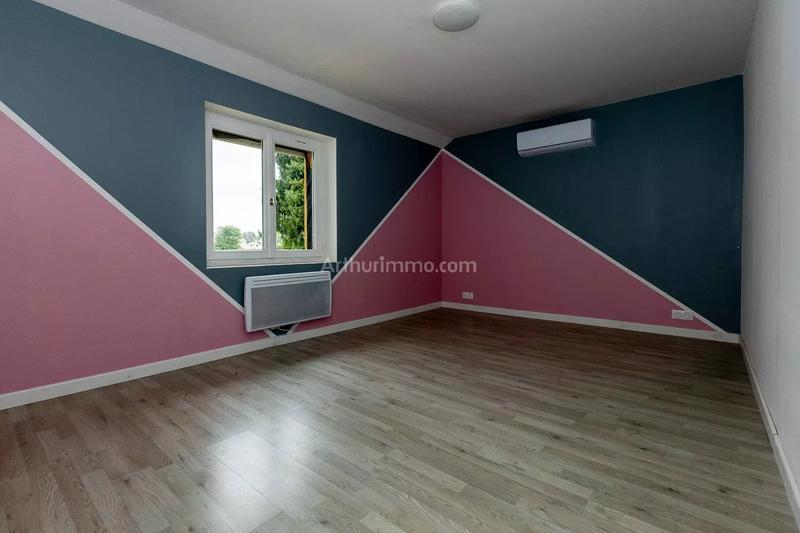 Maison - 140 m² - 5 pièces