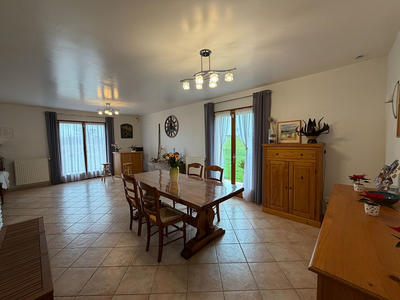 Maison - 152 m² - 7 pièces