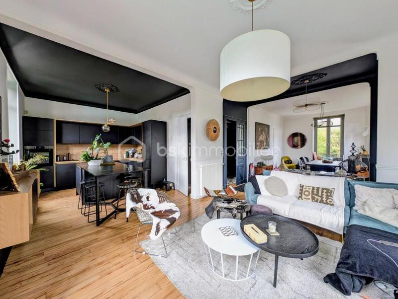 Villa - 188 m² - 7 pièces