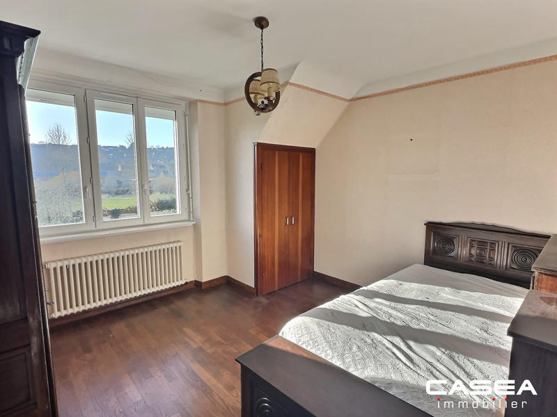 Maison traditionnelle - 110 m² - 6 pièces