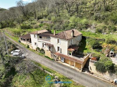 Maison de village - 134 m² - 6 pièces