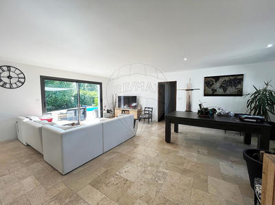 Maison - 143 m² - 6 pièces