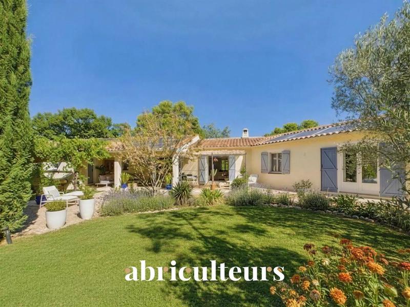 Maison ancienne - 261 m² - 12 pièces