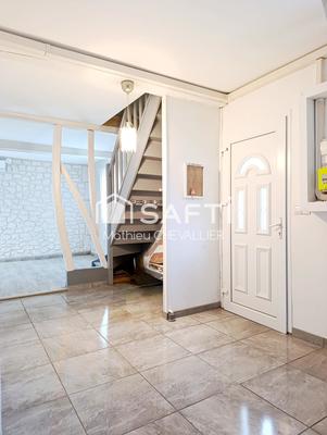 Maison - 150 m² - 8 pièces