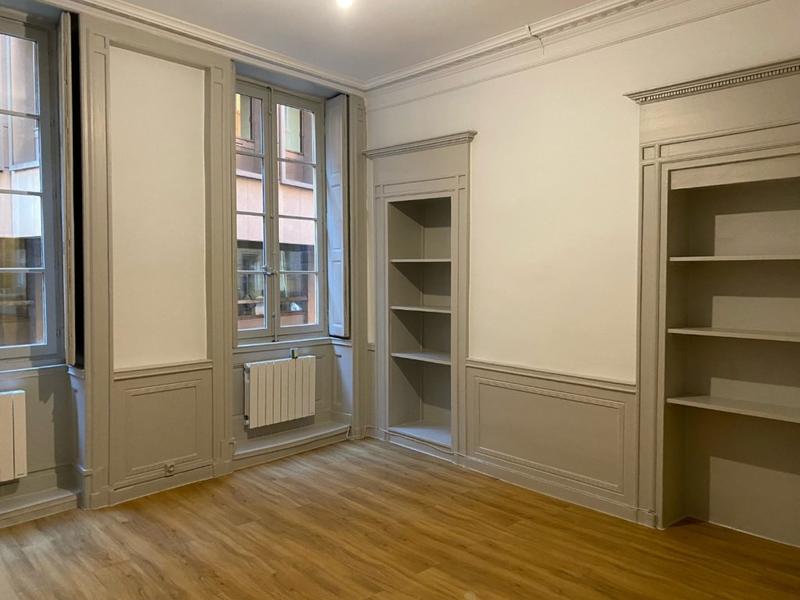 Studio - 40 m² - 1 pièce