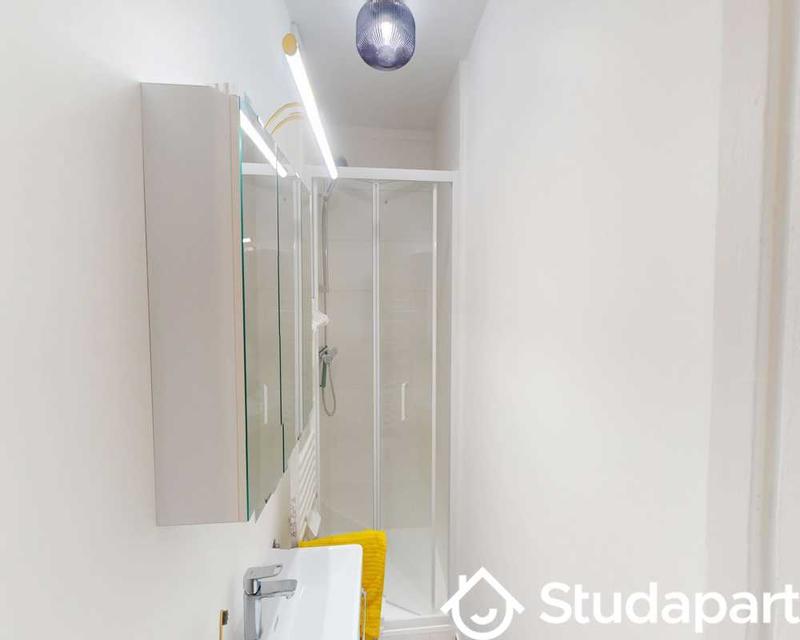 Chambre - 17 m² - 1 pièce