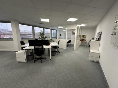 Bureau - 105 m²