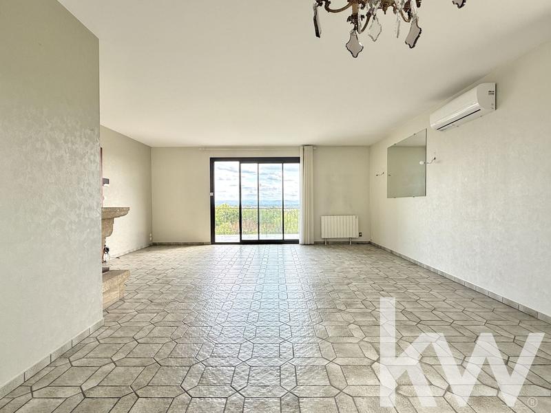Villa - 169 m² - 5 pièces