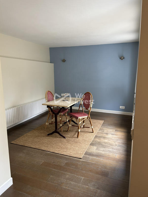 Maison - 185 m² - 10 pièces