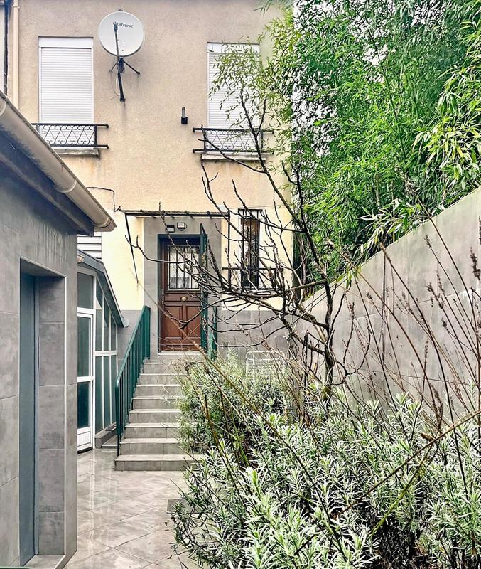 Maison - 120 m² - 8 pièces